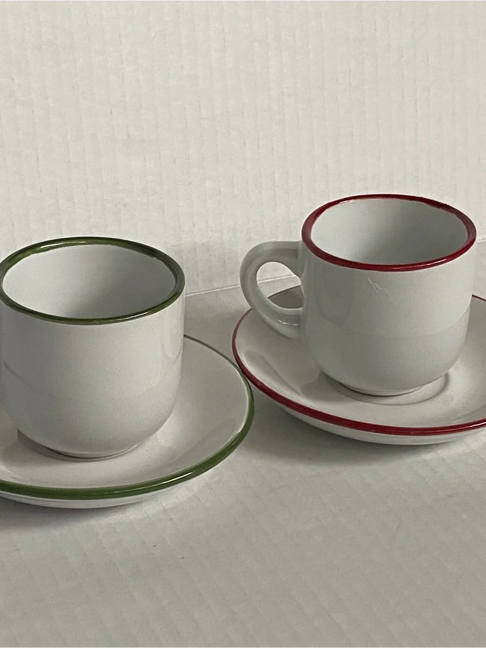 Christmas Cappuccino Mug 2 Cup And Saucer Sets Red Green Santa Reindeer Bruntmor
